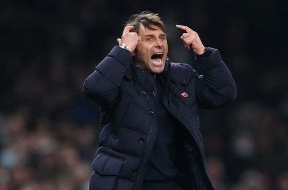 Tottenham và HLV Conte tiếp hành trình bất bại ảnh 1