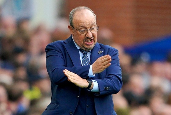 HLV Rafael Benitez bị sa thải sau 6 tháng. Ảnh: Getty Images