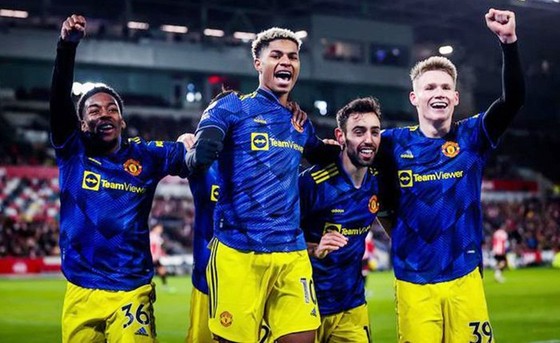 Ronaldo tức giận vì bị thay ra, Rangnick khẳng định 'bình thường thôi' ảnh 1