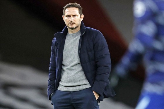 Frank Lampard sẵn sàng trở lại băng ghế huấn luyện sau 1 năm.