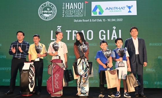Tay golf Đoàn Xuân Khuê Minh của đội tuyển quốc gia đã dự giải Hà Nội và vô địch U21. Ảnh:  HNGA