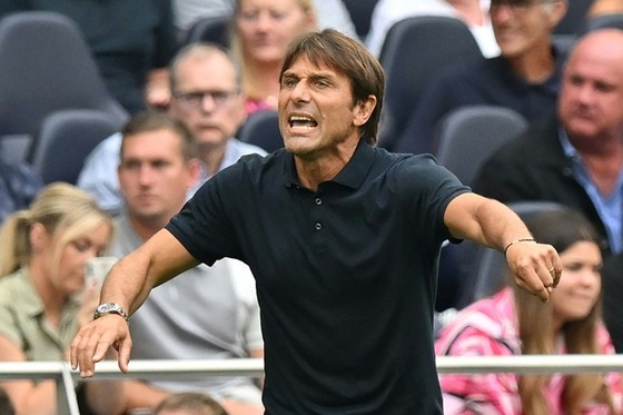 HLV Antonio Conte từng bước biến Tottenham trở thành đối trọng lớn tại Premier League. Ảnh: Getty Images
