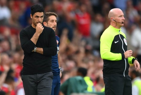 HLV Mikel Arteta khẳng định thất bại không ảnh hưởng tiêu cực đến sự tự tin của Arsenal. Ảnh: Getty Images