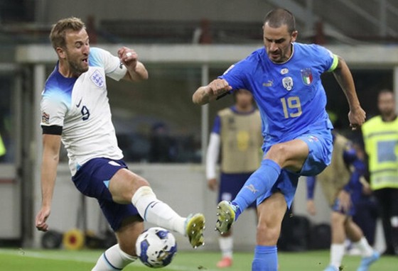 Đội tuyển Anh rớt hạng sau thất bại 0-1 trước Italia.