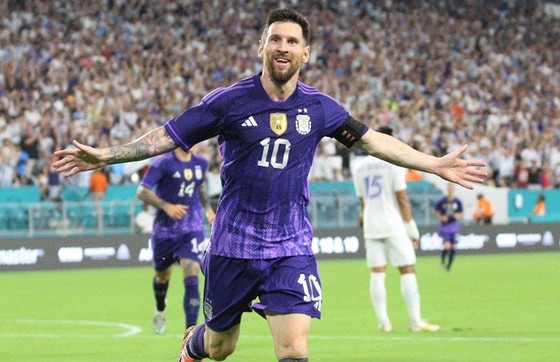 Lionel Messi đã giúp Argentina đánh bại Honduras 3-0 trong trận giao hữu tại Mỹ.