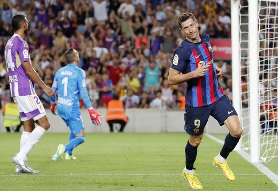 Xavi: “Hãy để Messi yên, Barca hiện đang tốt”. ảnh 1