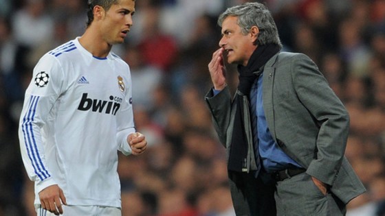 Ronaldo (trái) và Jose Mourinho đều đang phải đối mặt với cáo buộc trốn thuế. 