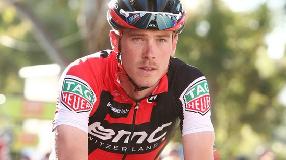 Rohan Dennis của BMC Racing là người đầu tiên mặc Áo đỏ ở Vuelta năm nay.