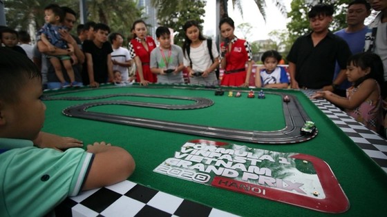 Chơi games để trải nghiệm chặng đua Công thức 1 ảnh 1
