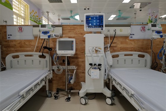 Sun Group ủng hộ 70 tỷ đồng mua trang thiết bị y tế cho TPHCM, Đồng Nai, Vũng Tàu, Kiên Giang ảnh 1