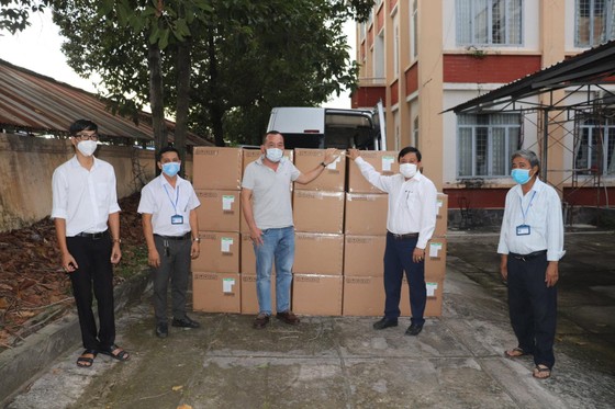 Sun Group ủng hộ Tây Ninh hơn 10 tỷ đồng trang thiết bị y tế chống dịch Covid-19  ảnh 1