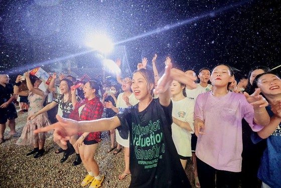 Đêm nghệ thuật Sun Fest thứ 5 – khi âm nhạc kết hợp cùng vũ đạo thăng hoa ảnh 1