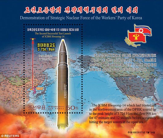 Triều Tiên phát hành bộ tem nhân dịp thử thành công tên lửa ảnh 1