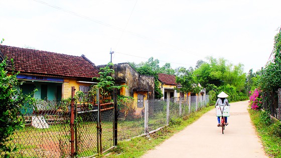 Lay lắt thành cổ ảnh 1