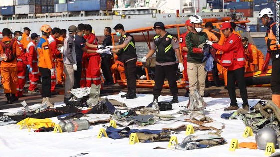  Vụ rơi máy bay tại Indonesia: Phát hiện sự cố chỉ 2 phút sau khi cất cánh  ảnh 4