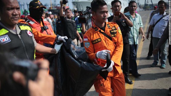  Vụ rơi máy bay tại Indonesia: Phát hiện sự cố chỉ 2 phút sau khi cất cánh  ảnh 5