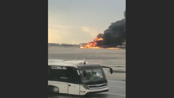 Ít nhất 41 người thiệt mạng trong vụ cháy máy bay tại Nga ảnh 5