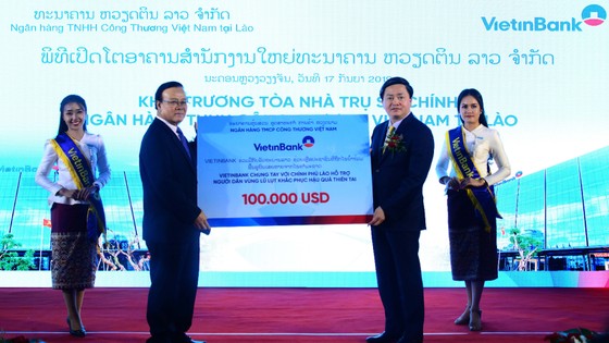 ​Phó Thủ tướng Lào: Tôi tin tưởng VietinBank sẽ phát triển thành ngân hàng thương mại chủ lực tại Lào ảnh 5