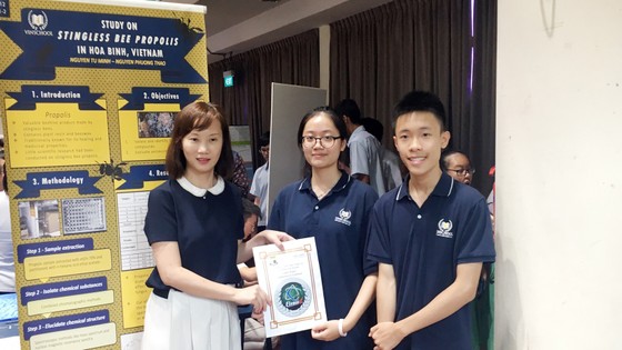 Lần đầu tham dự cuộc thi nghiên cứu khoa học quốc tế: 2 nhóm học sinh Việt xuất sắc mang về giải Bạc và giải Đồng  ảnh 2