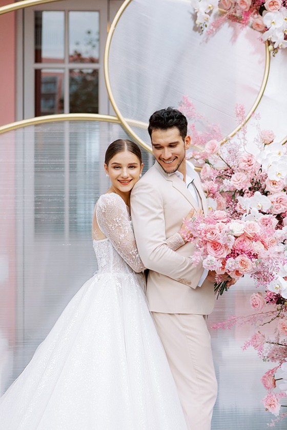 Cưới ở Nam Phú Quốc- bạn chọn không gian cổ tích lãng mạn hay sang trọng hiện đại? ảnh 7