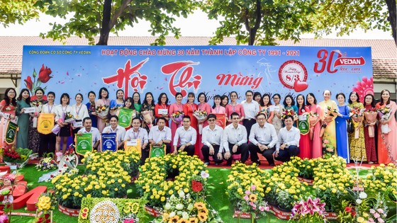 Hội thi cắm hoa “Phụ nữ Vedan 30 năm đồng hành cùng công ty” nhân ngày Quốc tế Phụ nữ 8-3 ảnh 2