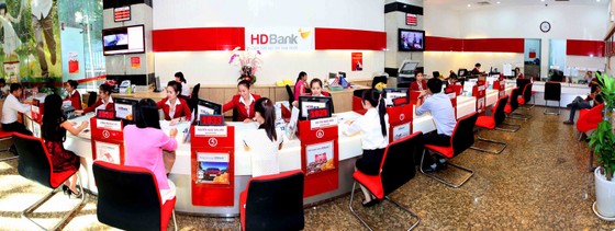 HDBank công bố báo cáo kiểm toán năm 2020: Lợi nhuận trên 5.800 tỷ, lãi từ dịch vụ tăng gấp rưỡi ảnh 1