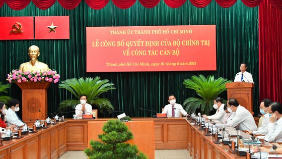 Đồng chí Phan Văn Mãi làm Phó Bí thư Thường trực Thành ủy TPHCM ảnh 5