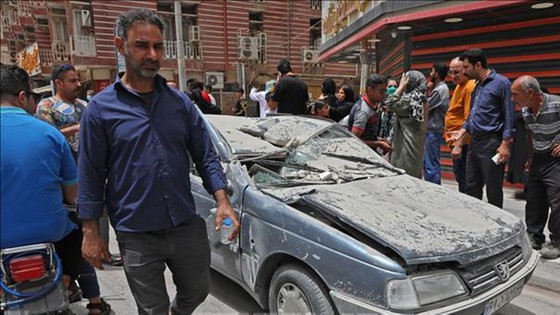 Sập tòa nhà 10 tầng tại Iran, nhiều người chết và bị mắc kẹt ảnh 1