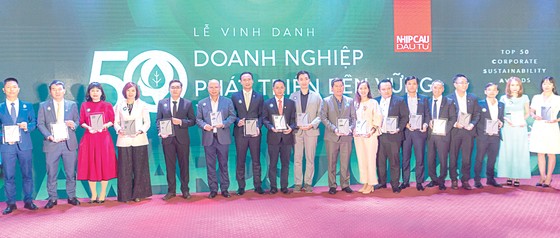 Tập đoàn Xây dựng Hòa Bình lọt Tốp 10:  Doanh nghiệp tư nhân lớn nhất Việt Nam ảnh 1