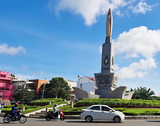 TP Vũng Tàu: Di dời tượng đài Dầu khí để giảm kẹt xe ảnh 1