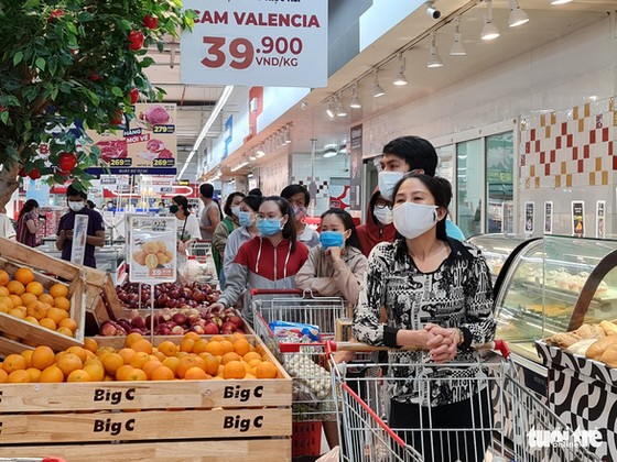 Đi siêu thị BigC Trường Chinh mua đồ 15 phút, đợi tính tiền gần 2 tiếng, vừa mệt vừa run ảnh 2