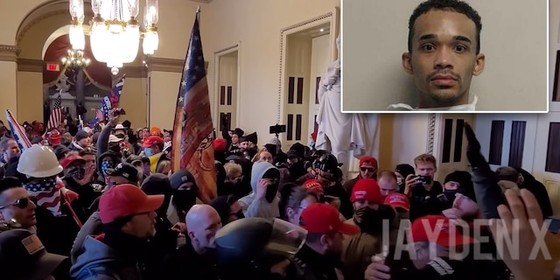 Twitter bans Trump, but left-wing activist charged in Capitol riot still active on platform ảnh 1