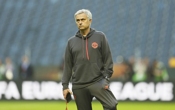 Jose Mourinho khó có thể hài lòng khi vẫn chưa được đáp ứng yêu cầu về nhân sự.