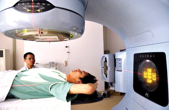 Giành giật sự sống với ung thư - Bài 2: Đột phá trong điều trị ung thư ảnh 1