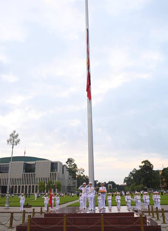 Tổ chức lễ Quốc tang đồng chí Chủ tịch nước Trần Đại Quang ảnh 33