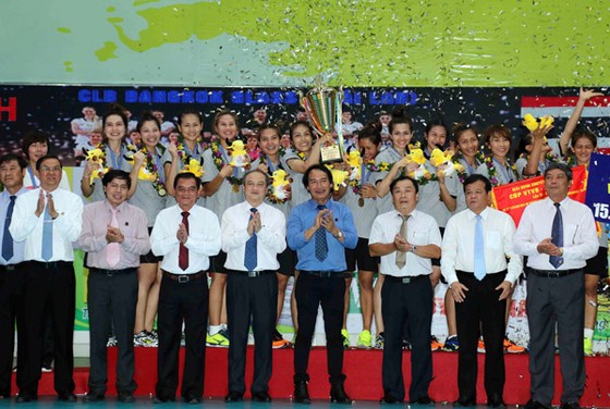 Bangkok Glass (Thái Lan) đoạt chức vô địch.
