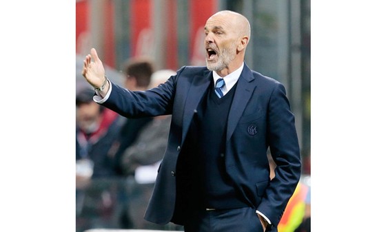 HLV Stefano Pioli đã bị Inter sa thải.