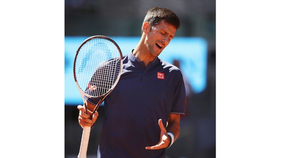 Sự thất vọng của Novak Djokovic.