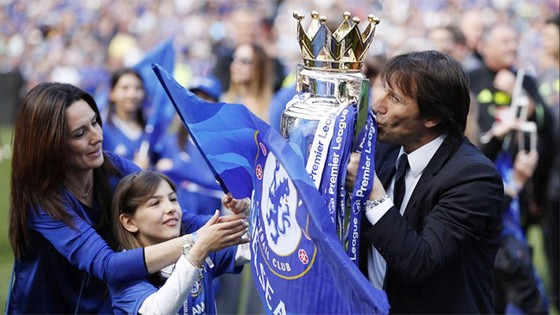 HLV Antonio Conte đã phá kỷ lục của HLV Mourinho khi dẫn dắt Chelsea. Ảnh: Reuters