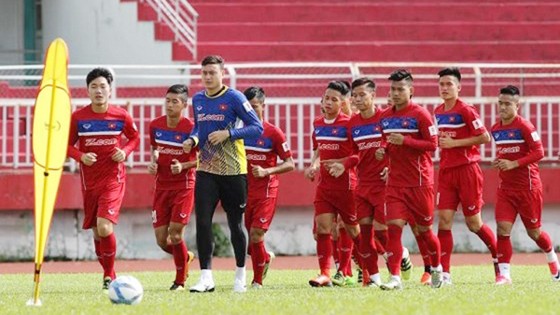 Tuyển Việt Nam bị tụt 3 bậc trên bảng xếp hạng FIFA