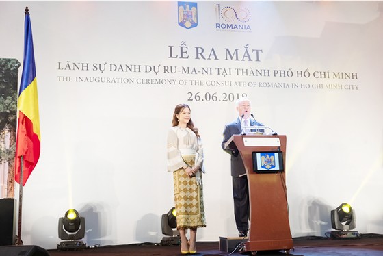 Ra mắt lãnh sự danh dự Rumani tại TPHCM ảnh 1