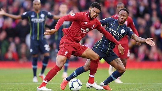 Liverpool (áo đỏ) trong trận hòa 0 - 0 với Manchester City tại vòng 8 - Giải Ngoại hạng Anh 2018-2019