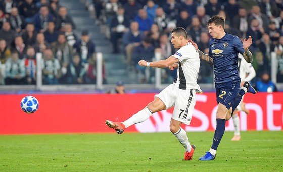 Ronaldo đã "nổ súng" tại Champions League mùa này nhưng Juventus lại chịu thất bại