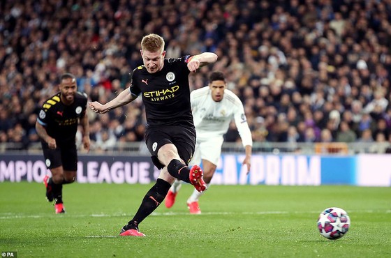Lượt đi vòng 16 đội Champions League 2020: Real Madrid 'sụp đổ' trước Manchester City ảnh 2