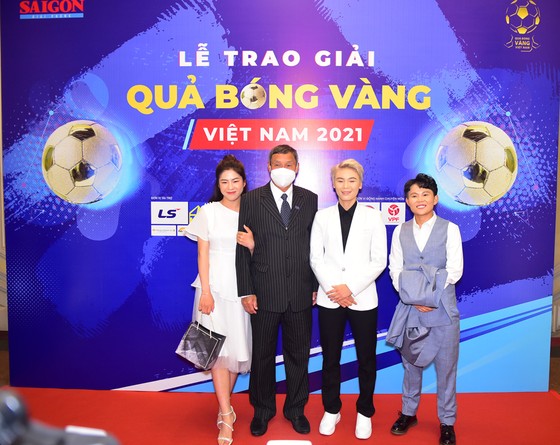 Hoàng Đức, Huỳnh Như và Văn Ý đoạt Quả bóng vàng Việt Nam 2021 ảnh 28