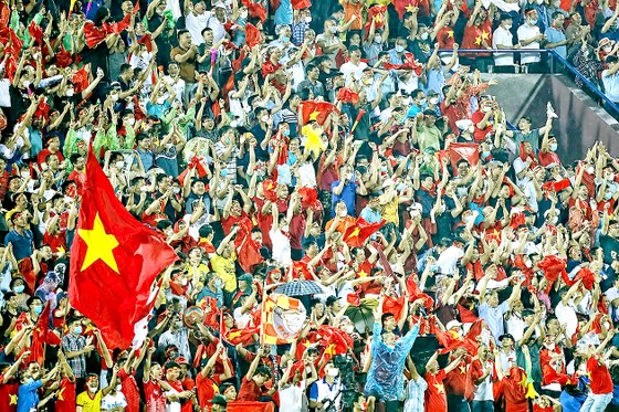 Người hâm mộ Việt Nam luôn đồng hành cùng sự lớn mạnh của thể thao nước nhà. Ảnh: DŨNG PHƯƠNG