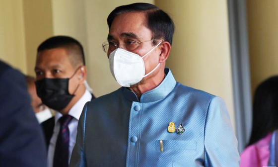 Tòa án Hiến pháp Thái Lan đình chỉ nhiệm vụ của Thủ tướng Prayut Chan-o-cha ảnh 1