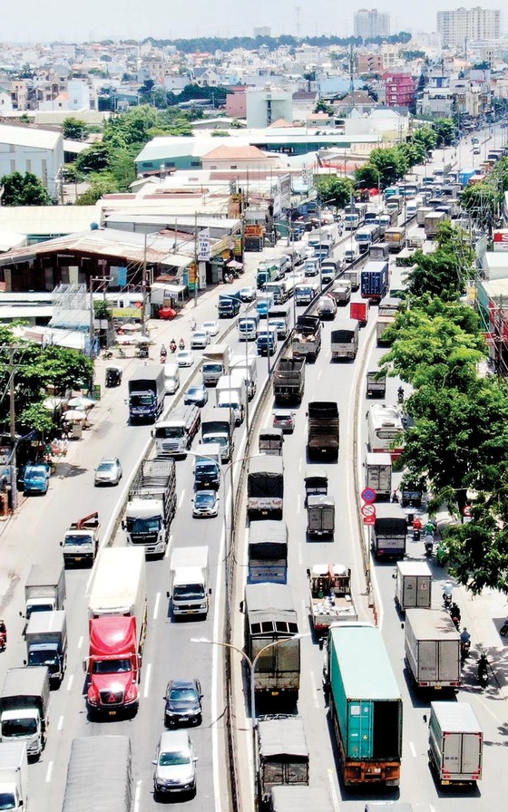 'Khơi thông mạch máu' giao thông: TPHCM cần hơn 970.000 tỷ đồng ảnh 1
