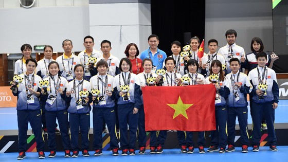 Futsal nữ Việt Nam hoàn thành chỉ tiêu lọt vào tốp 2