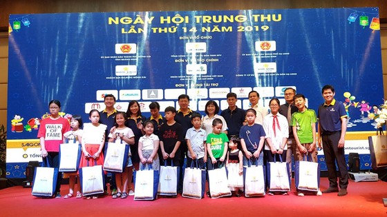 Saigontourist tổ chức Ngày hội Trung thu lần thứ 14 năm 2019 ảnh 1